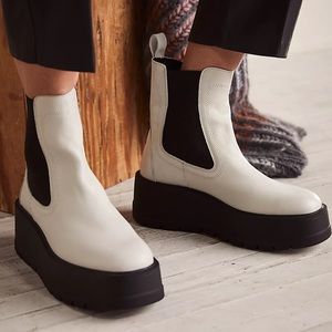 Imogen Chelsea Boot